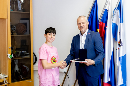 PODELITEV PRIZNANJ ZA ODLIČNOST V OSNOVNI ŠOLI 12.6.2025 - Valter Leban-0035